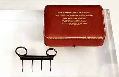 இந்தியா கொண்டு வரப்படும் சத்ரபதி சிவாஜி பயன்படுத்திய புலி நக ஆயுதம்!